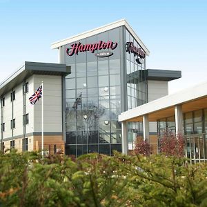 Hotel Hampton By Hilton Corby Exterior photo