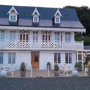 Hotel White House, Maison D'Hotes à Villequier Exterior photo