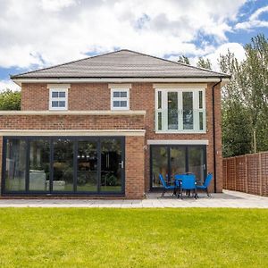 Villa The Orchard - Spacious 5 Bed à Burton-upon-Trent Exterior photo