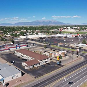 Motel Super 8 By Wyndham Alamosa Exterior photo