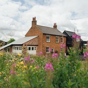 Villa Beautiful Countryside Farmhouse à Sutton Bonington Exterior photo