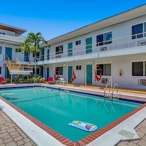 Appartement Pool Christmas Retreat Walk To Dania Beach Exterior photo