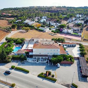 Hotel&Restaurant Figueres Parc Exterior photo