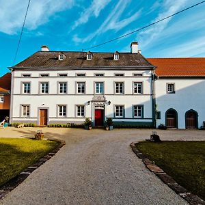 Bed and Breakfast Gutshaus De La Fontaine à Feilsdorf Exterior photo