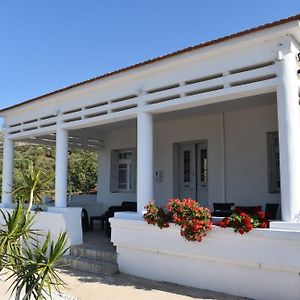 Villa Bliss House à Milonianá Exterior photo