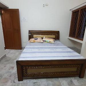 Newly Renovated & Furnished 2-Bedroom Mvp Colony Visakhapatnam Exterior photo