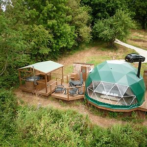 Villa Luna Domes à Chiddingstone Exterior photo