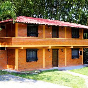 Hotel El Valle De Las Canas Gordas à Pereira Exterior photo