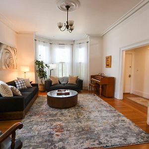 Appartement Over-Sized 2Levels, 3B-2Ba, Victorian, Patio, Pkg à Brookline Exterior photo