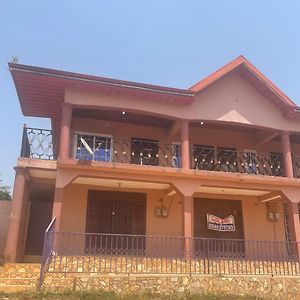 Appartement Shirley'S Corner à Kumasi Exterior photo