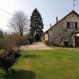 Appartement Belle Maison De Campagne Confortable 17 Couchages à La Bazoche-Gouet Exterior photo