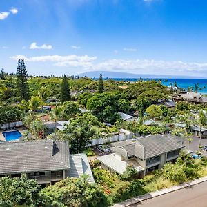 Aparthotel Gardens At West Maui à Lahaina Exterior photo