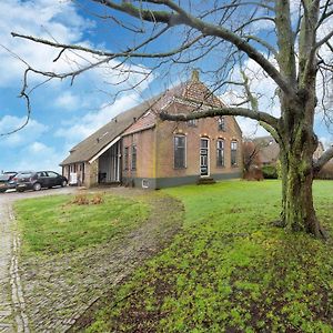 Villa Comfortable Farmhouse With Terrace à Nijeveen Exterior photo