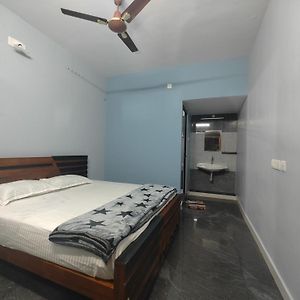 Appartement Jp Residency, Near To Isha, Adhiyogi & Karunya à Alāndurai Exterior photo