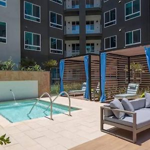 Appartement Huge 2Bd Apt Near Disneyland And Anaheim Conv Center à Santa Ana Exterior photo