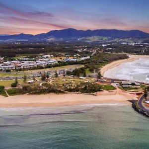 Villa Azalea Grove - Family Or Friends Getaway à Coffs Harbour Exterior photo