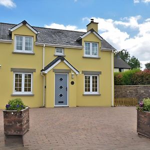 Villa 2 Bed In Brecon 87311 à Llangorse Exterior photo