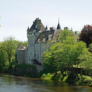 Bed and Breakfast Chateau De La Tour En Brenne à Rivarennes  Exterior photo