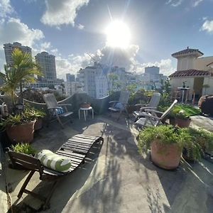 Appartement Fresh Tropical Colonial Style Walk-Up- Rooftop Terrace- Beach View à San Juan Exterior photo