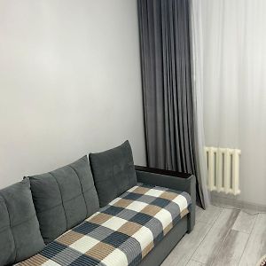 Appartement Fly Apart à Turksib Exterior photo