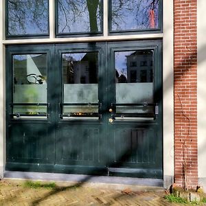 Appartement Slapen Aan De Sluis à Utrecht Exterior photo