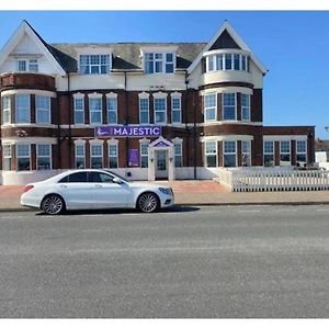 Bed and Breakfast The Majestic à Great Yarmouth Exterior photo