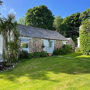 Dozmary Cottage Launceston Exterior photo