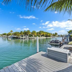 Villa Bayfront Bliss Awaits Book Your Ultimate Miami Getaway à North Miami Exterior photo