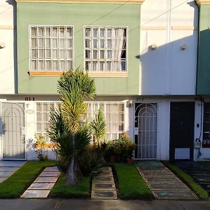 Appartement Llegaste A Casa Almendros à Santa Cruz Tecamac Exterior photo