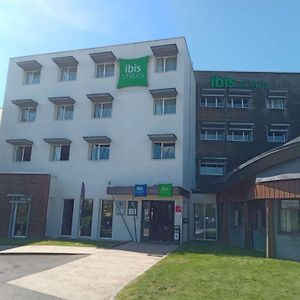 Hôtel ibis Pontivy Exterior photo