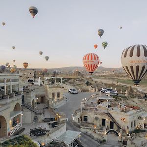 Azure Cave Suites Göreme Exterior photo