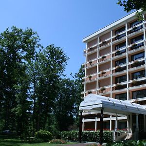 Hotel Le Grand Monarque à Melun Exterior photo