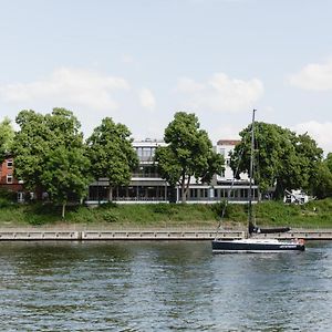 Hotel Conventgarten à Rendsburg Exterior photo