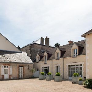 Hotel L'écu de Bretagne à Beaugency Exterior photo