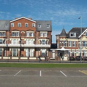 Palm Court Hotel Great Yarmouth Exterior photo