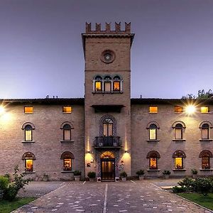 Hotel Castello Modène Exterior photo