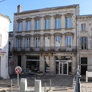 Residence du marche Jonzac Exterior photo