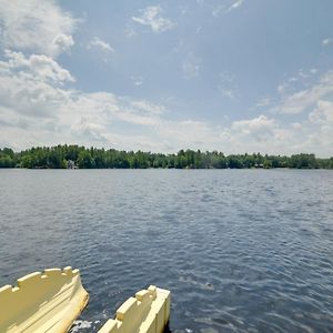 Villa Lakefront Getaway With Canoe And Dock Fishing! à Henniker Exterior photo