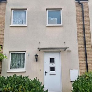 Appartement 3 Bed House - Milton Keynes - Countess Plaza à Broughton  Exterior photo