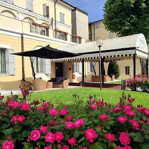 Rechigi Park Hotel Modène Exterior photo