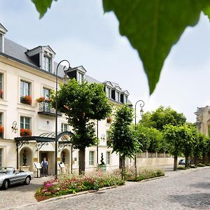 Hotel Auberge du Jeu de Paume à Chantilly Exterior photo