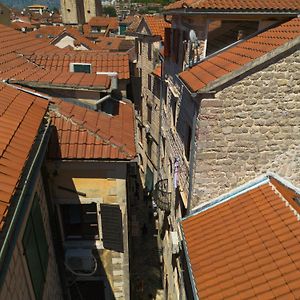 Old Town Youth Hostel Kotor Exterior photo