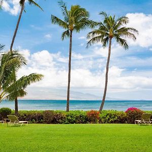 Stunning Maui Direct Ocean Front On The Beach, Walk To Beach From Condo, Watch Turtles, Whales, Ac In All Rooms Ocean View Pool And Spa Wailuku Exterior photo