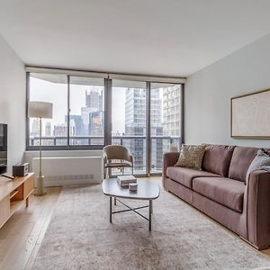 Appartement Midtown 2Br W Gym Doorman Nr Times Square Nyc-1400 à New York Exterior photo