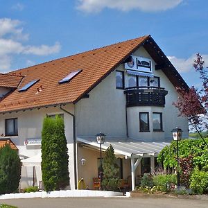 Hotel Gaestehaus Schweizerhof à Böbingen an der Rems Exterior photo