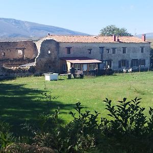 Algarabiastaying 3 Granja San Julian Medina de Pomar Exterior photo