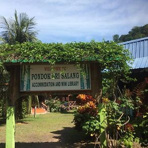 Hotel Pondok Sri Salang à Kampong Ayer Batang Exterior photo