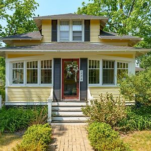 Large Home In Downtown Saugatuck & Pet Friendly Exterior photo