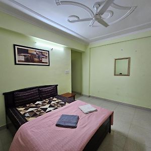 Appartement 3 Bhk In Krishna Nagar Lucknow Lko 101L Exterior photo