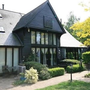 Villa Barn: Sleeps 6, Stansted 12 Mins à Hatfield Broad Oak Exterior photo